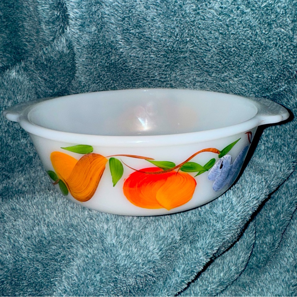 Anchor Hocking Fire King Gay Fad 1 1/2 qt Casserole Dish 447